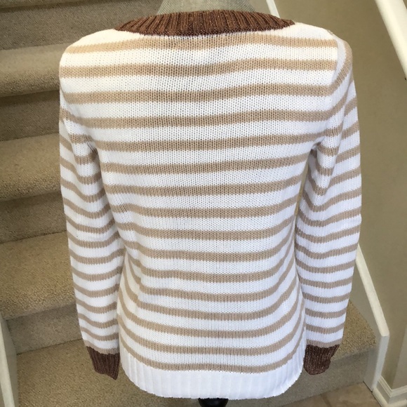Women’s Banana Republic crew neck stripped sweater.  Size M. - Picture 3 of 5